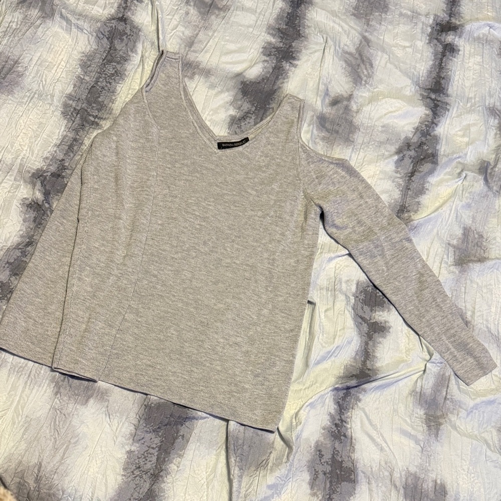 Banana Republic Light Gray Knit Top